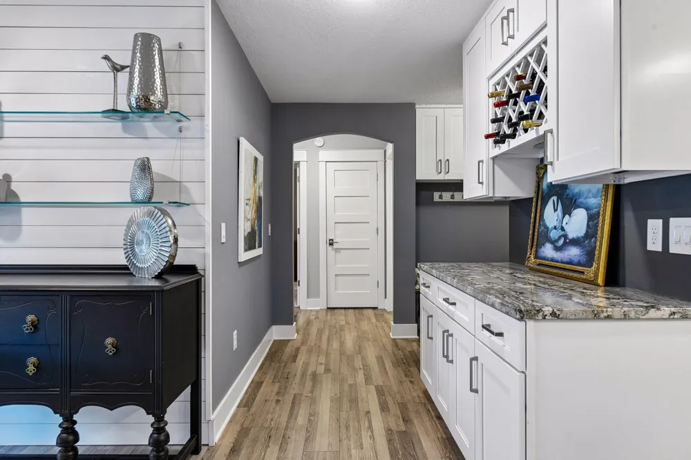 10411 Cedar Lake Road #217 Minnetonka, MN 55305