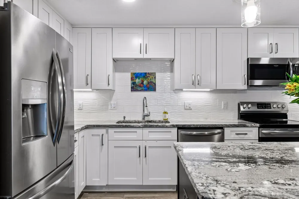 10411 Cedar Lake Road #217 Minnetonka, MN 55305