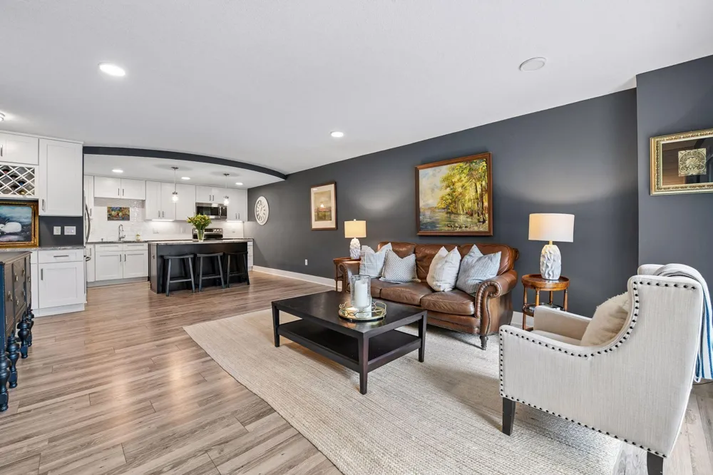 10411 Cedar Lake Road #217 Minnetonka, MN 55305