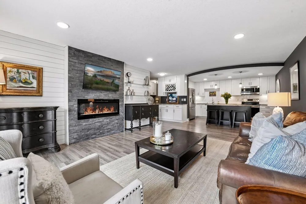 10411 Cedar Lake Road #217 Minnetonka, MN 55305