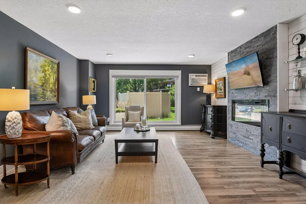 10411 Cedar Lake Road #217 Minnetonka, MN 55305