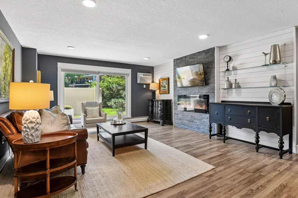10411 Cedar Lake Road #217 Minnetonka, MN 55305