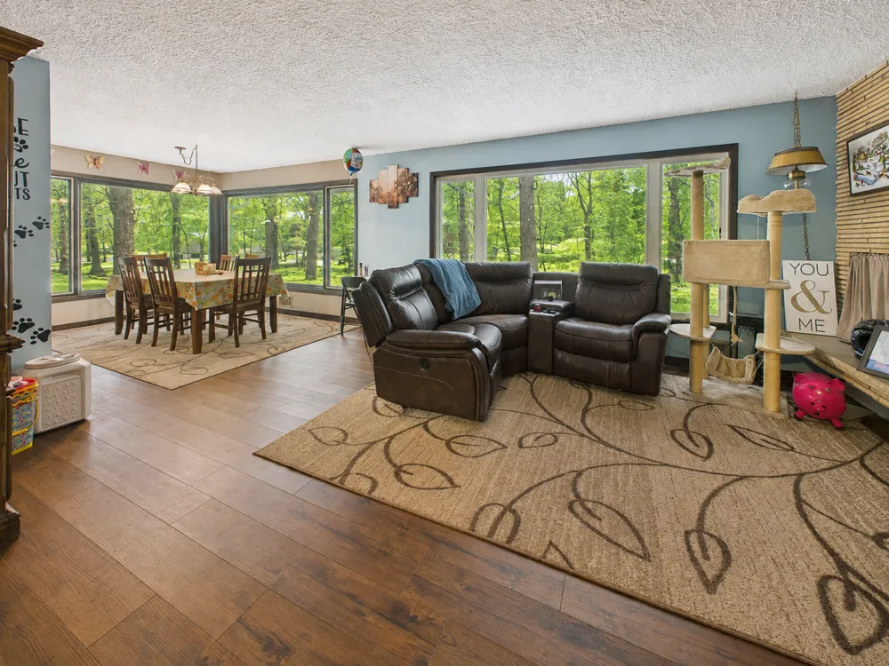 543 5th Avenue NE Melrose, MN 56352