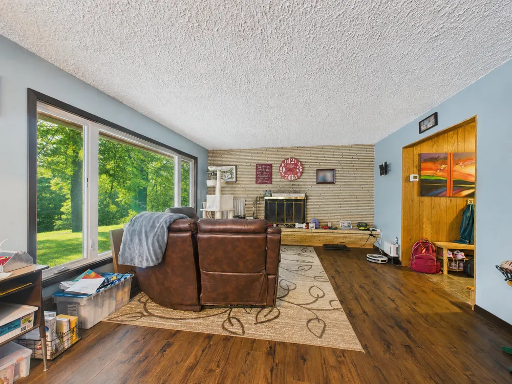 543 5th Avenue NE Melrose, MN 56352