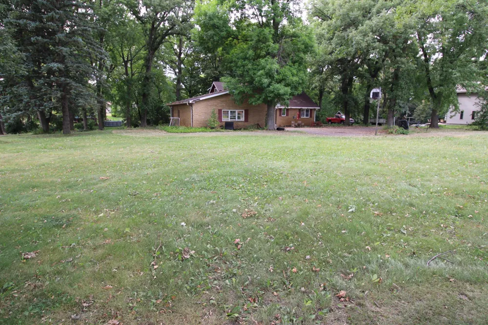543 5th Avenue NE Melrose, MN 56352