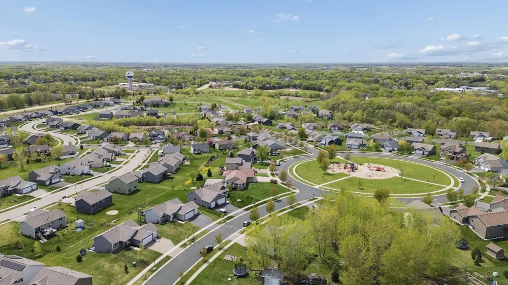 1052 Butternut Lane Watertown, MN 55388
