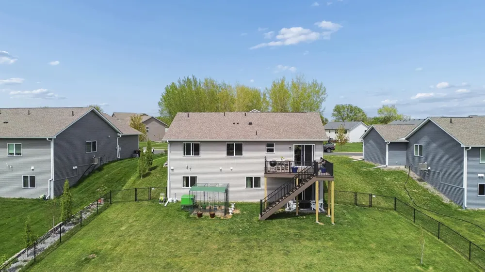 1052 Butternut Lane Watertown, MN 55388