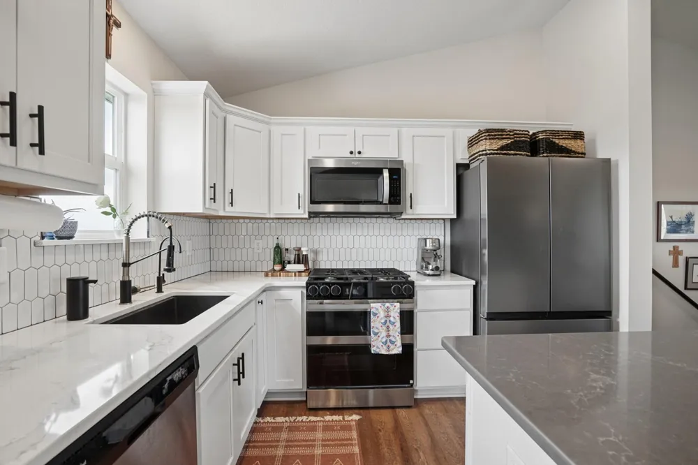 1052 Butternut Lane Watertown, MN 55388