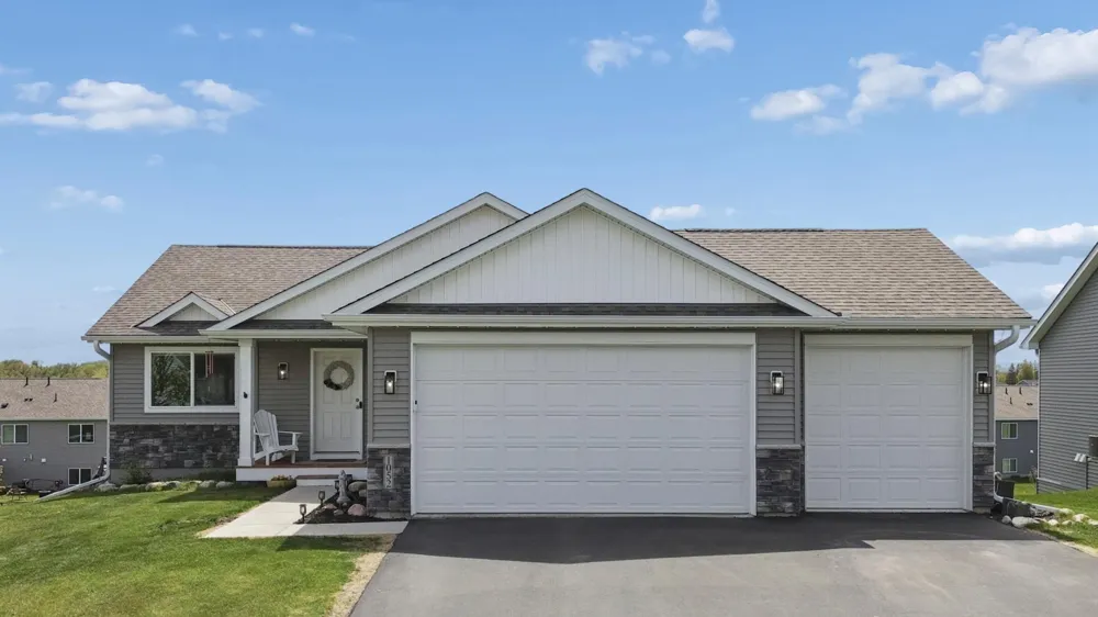 1052 Butternut Lane Watertown, MN 55388