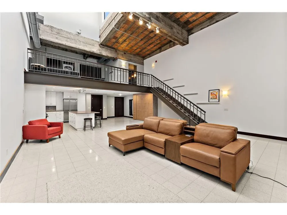214 4th Street E #213 Saint Paul, MN 55101