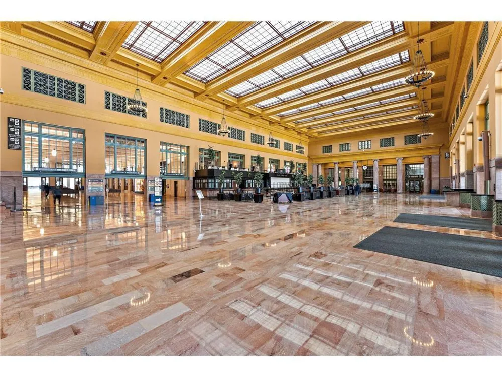214 4th Street E #213 Saint Paul, MN 55101
