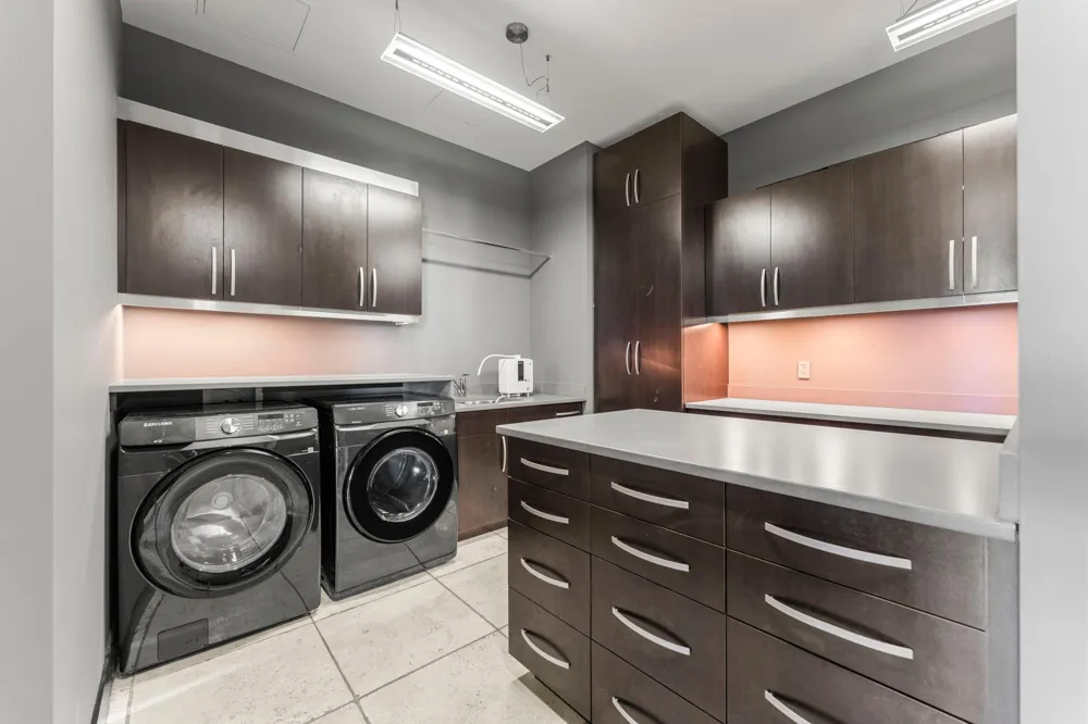1805 W Lake Street #502 Minneapolis, MN 55408