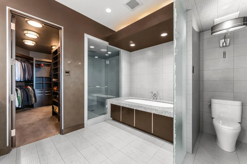 1805 W Lake Street #502 Minneapolis, MN 55408
