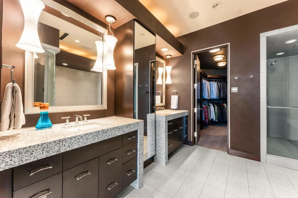 1805 W Lake Street #502 Minneapolis, MN 55408