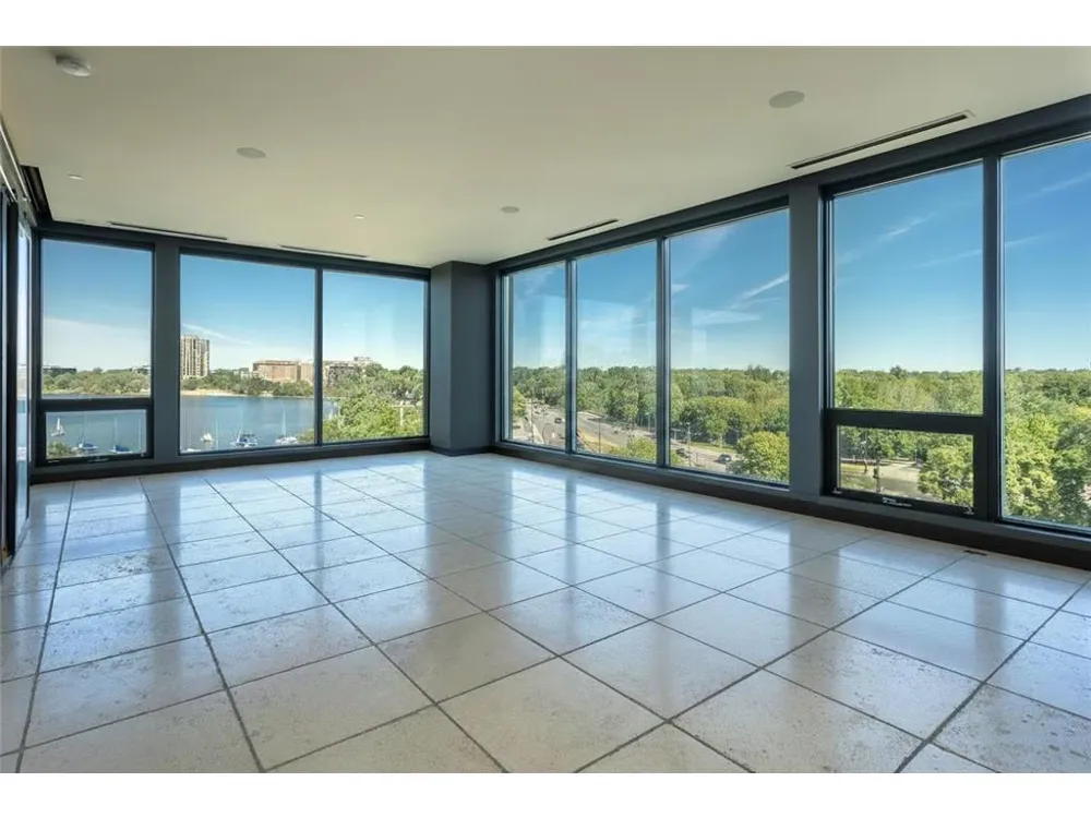 1805 W Lake Street #502 Minneapolis, MN 55408
