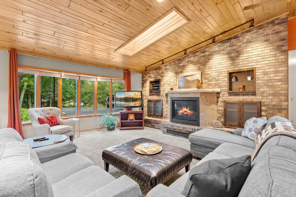190 Northstar Lane Saint Croix Falls, WI 54024