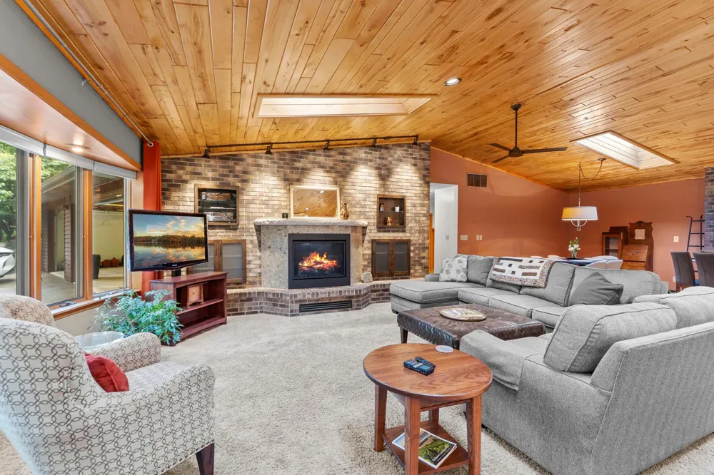 190 Northstar Lane Saint Croix Falls, WI 54024