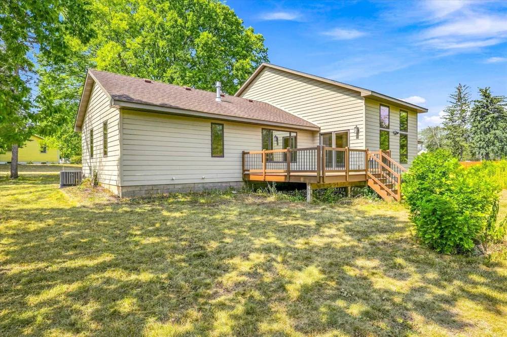 454 Young Street S Prescott, WI 54021