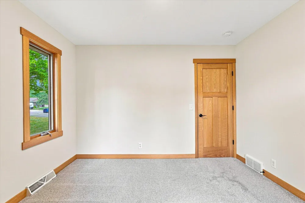 454 Young Street S Prescott, WI 54021
