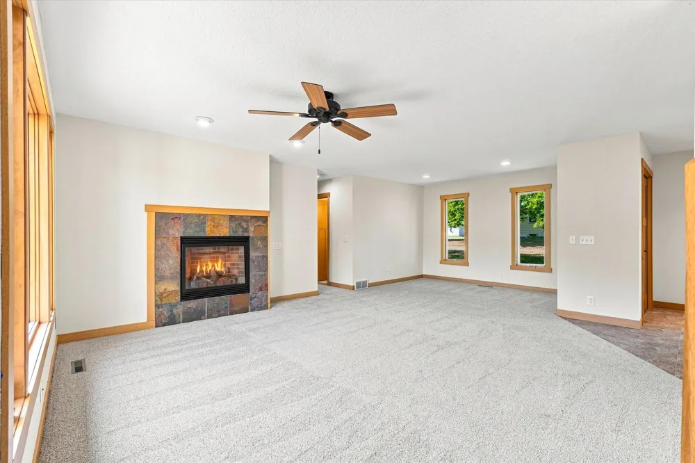 454 Young Street S Prescott, WI 54021