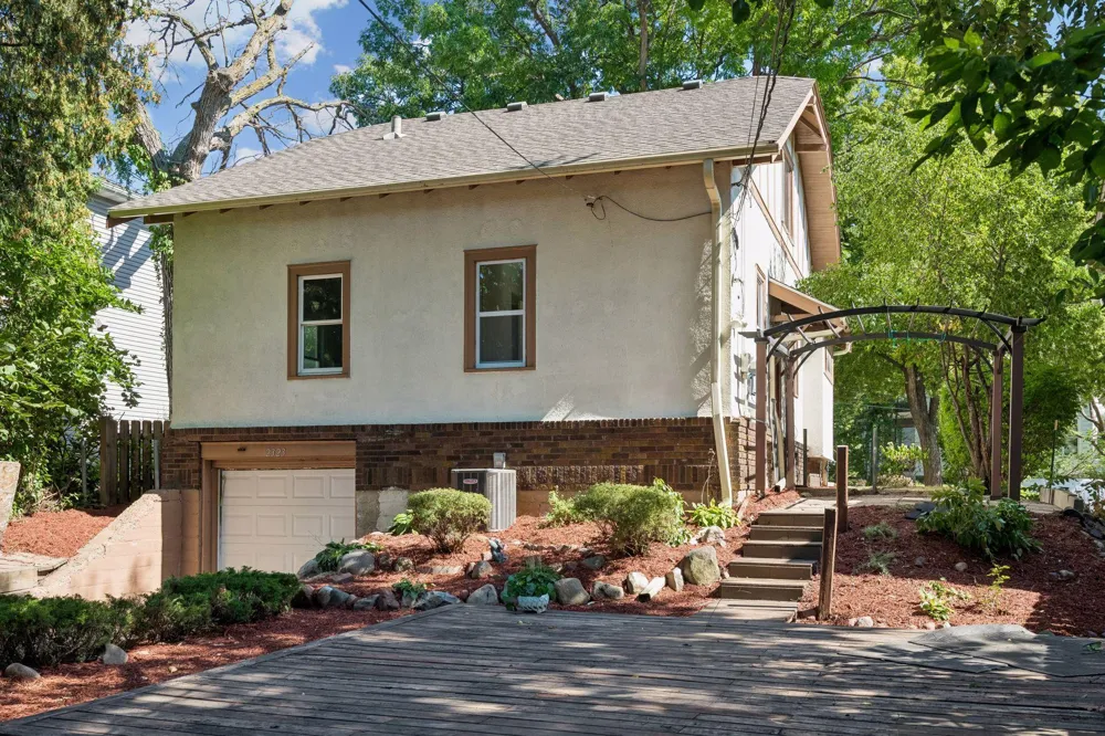 2323 Ilion Avenue Minneapolis, MN 55411