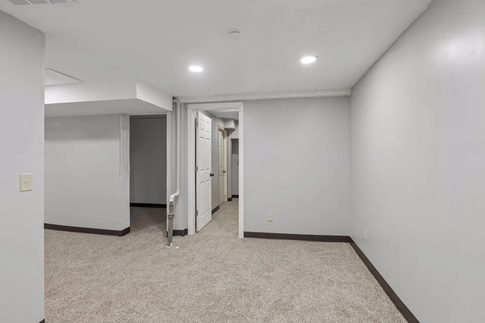 2323 Ilion Avenue Minneapolis, MN 55411