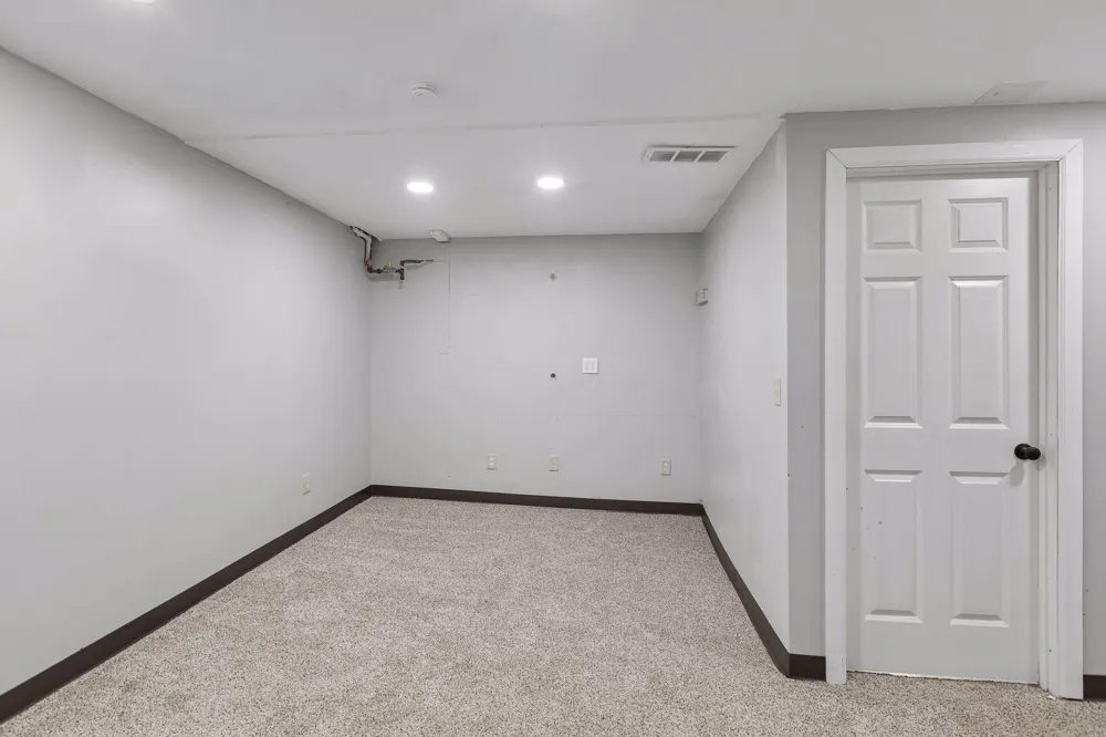2323 Ilion Avenue Minneapolis, MN 55411