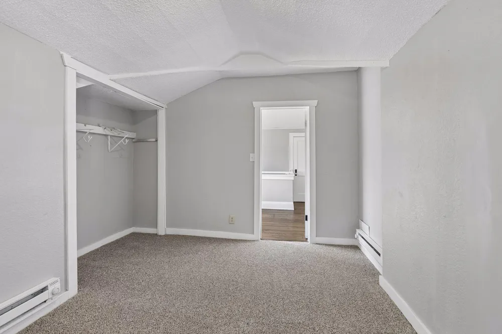 2323 Ilion Avenue Minneapolis, MN 55411