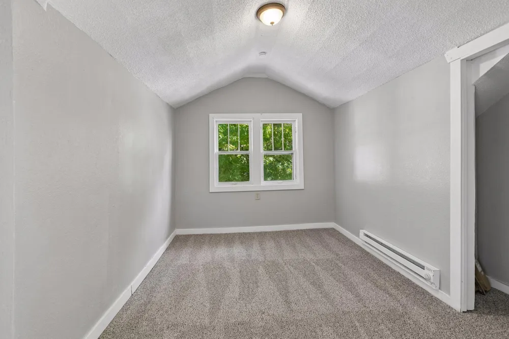 2323 Ilion Avenue Minneapolis, MN 55411