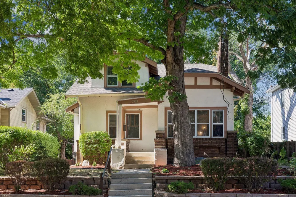 2323 Ilion Avenue Minneapolis, MN 55411