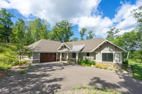 1860 Deer Path Circle SW