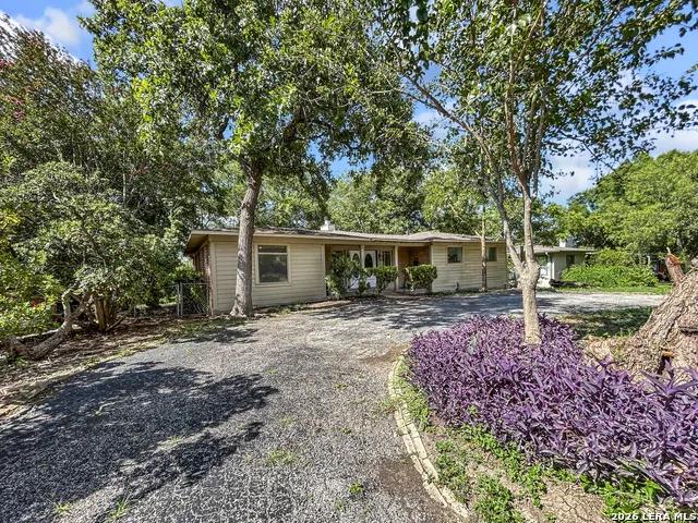 1028 IVY LN Terrell Hills, TX 78209