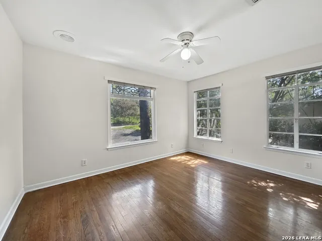 1028 IVY LN Terrell Hills, TX 78209