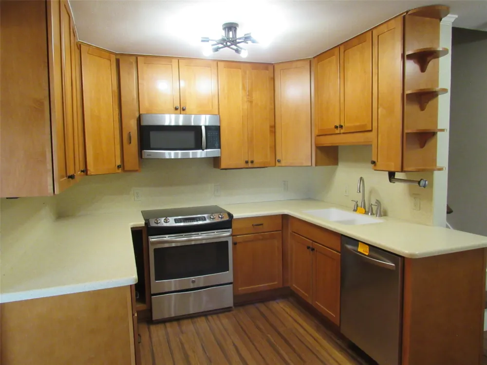 626 Friendly Oaks Drive Bruceville, TX 76630