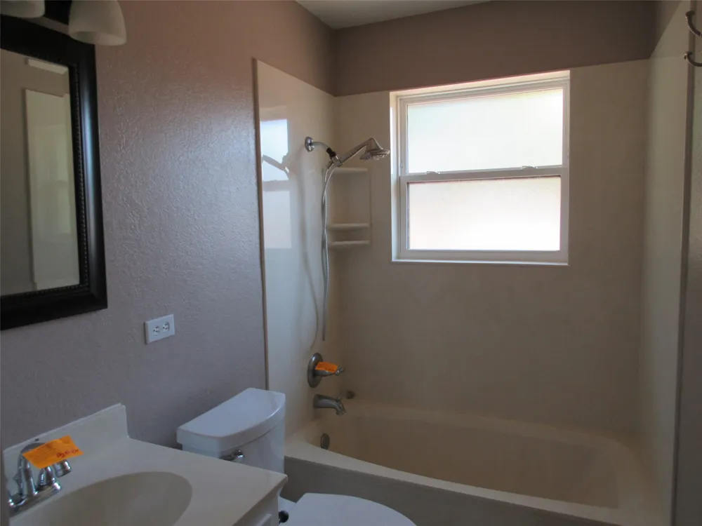 626 Friendly Oaks Drive Bruceville, TX 76630