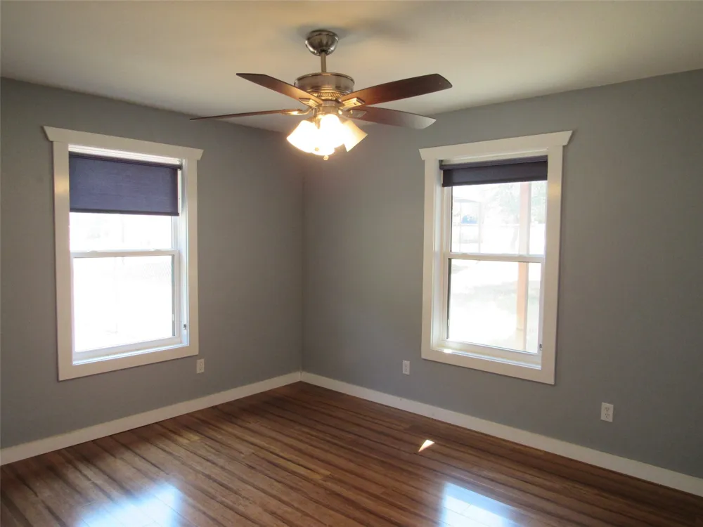 626 Friendly Oaks Drive Bruceville, TX 76630