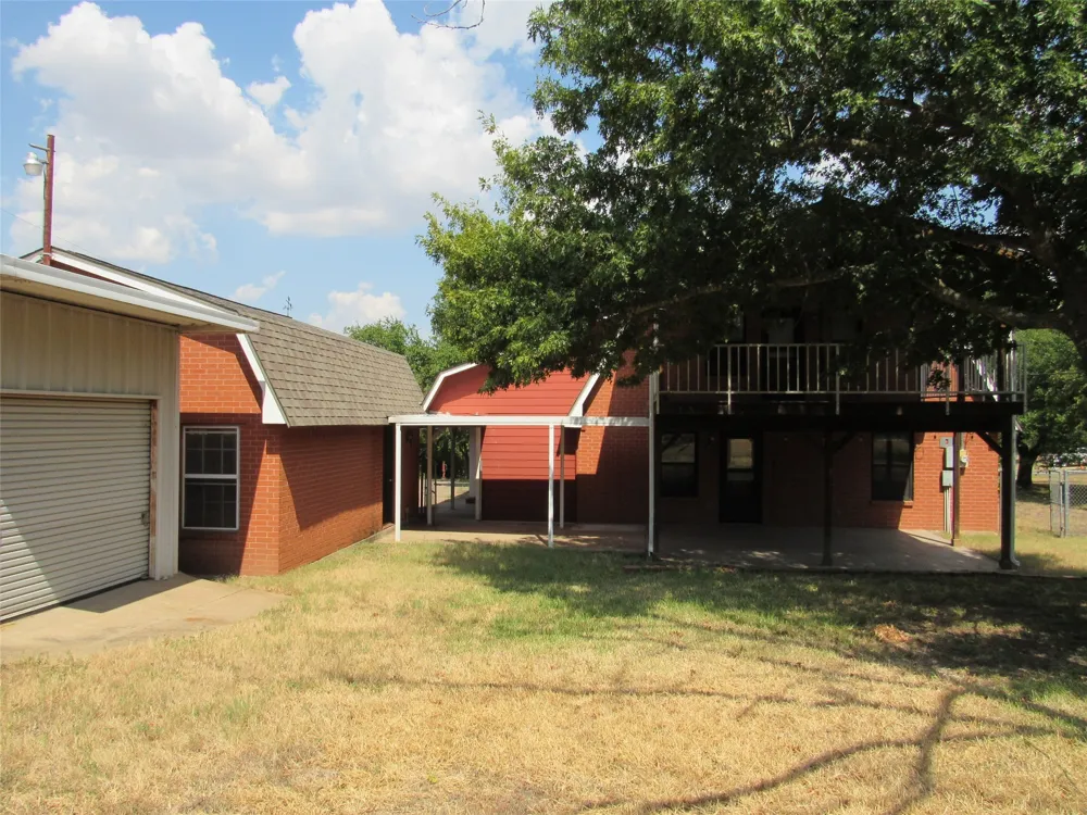 626 Friendly Oaks Drive Bruceville, TX 76630