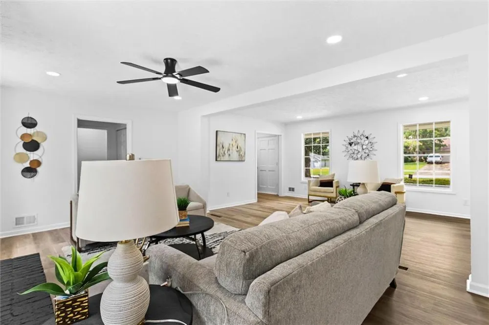 4607 Bexley Dr Stone Mountain, GA 30083