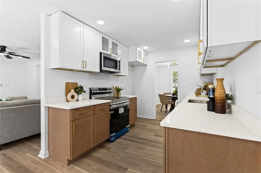 4607 Bexley Dr Stone Mountain, GA 30083