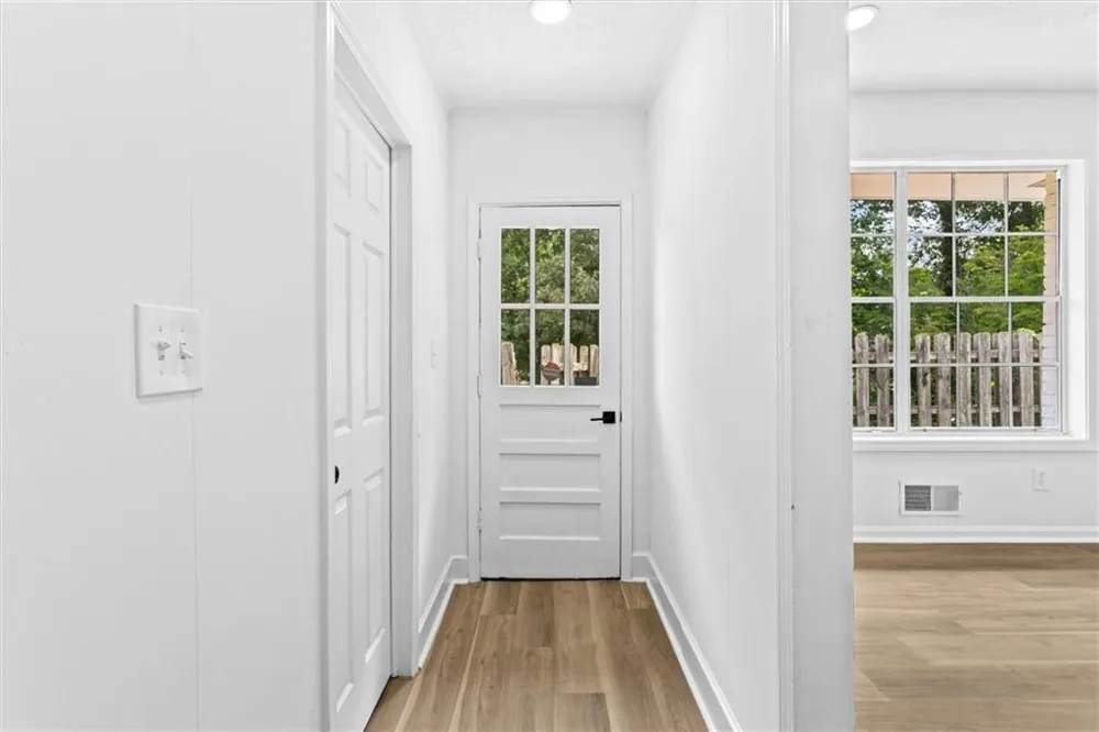 4607 Bexley Dr Stone Mountain, GA 30083