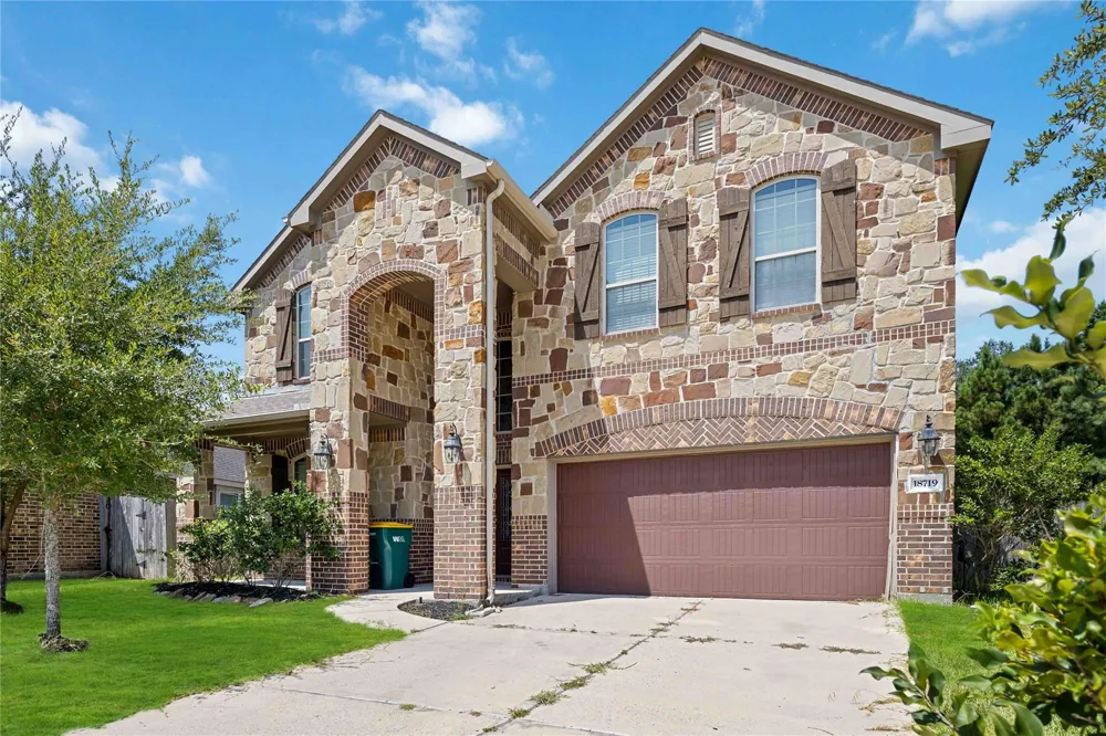 18719 Croftsmill Drive New Caney, TX 77357