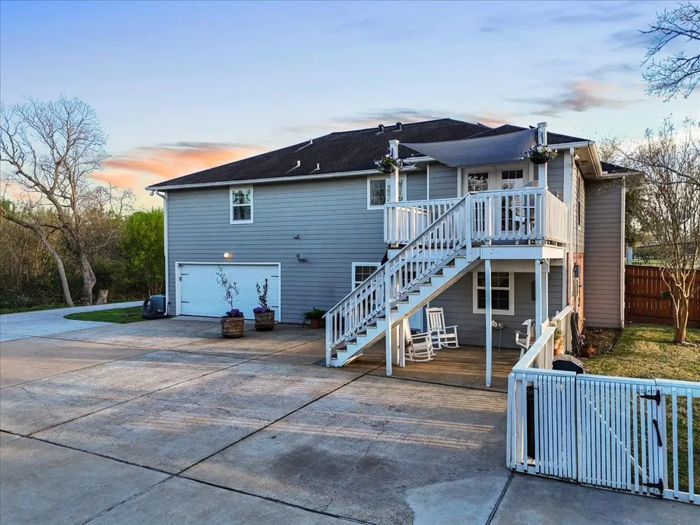 510 Shore Acres Boulevard La Porte, TX 77571