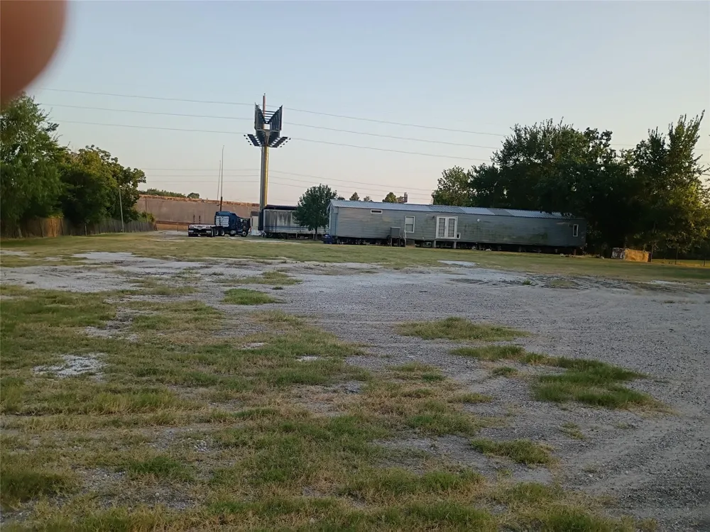 2709 East Fwy Baytown, TX 77521