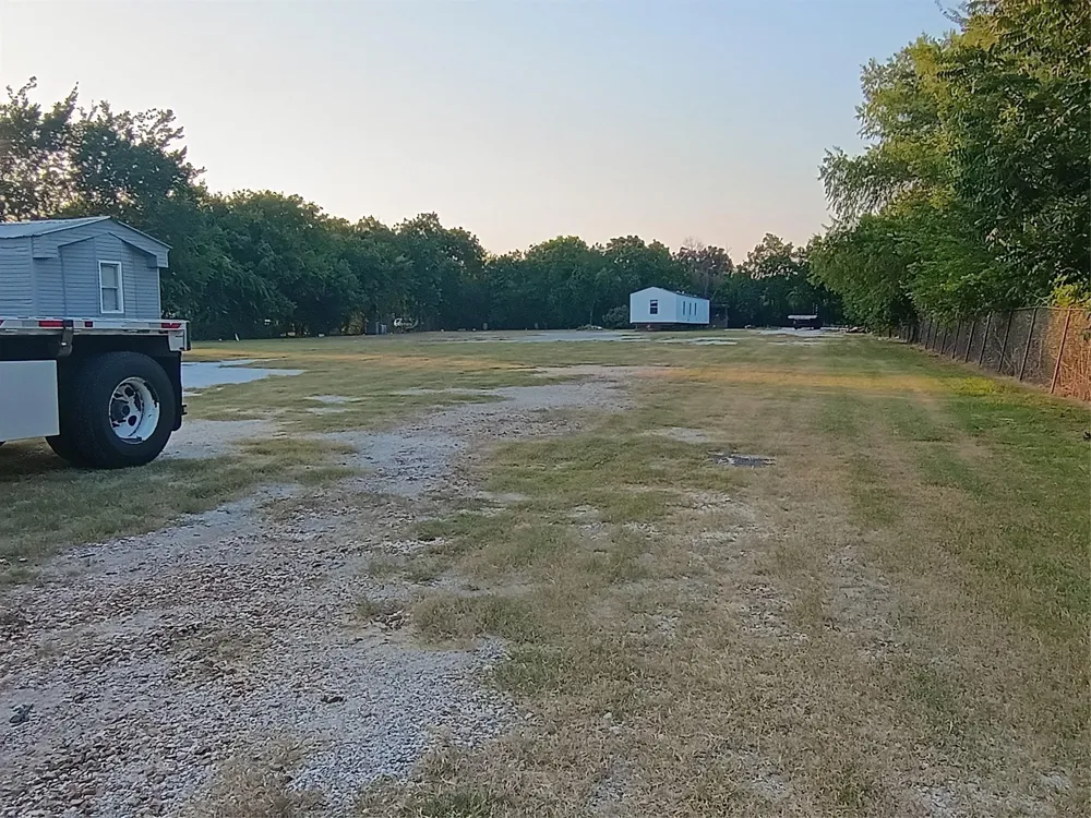 2709 East Fwy Baytown, TX 77521