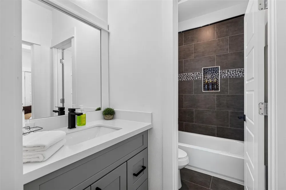 778 W Tidwell Road #C Houston, TX 77091