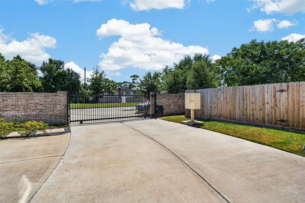 778 W Tidwell Road #C Houston, TX 77091