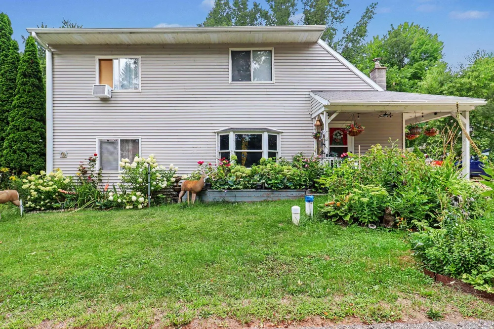 485 W Highland Street White Cloud, MI 49349