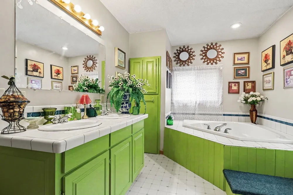 485 W Highland Street White Cloud, MI 49349