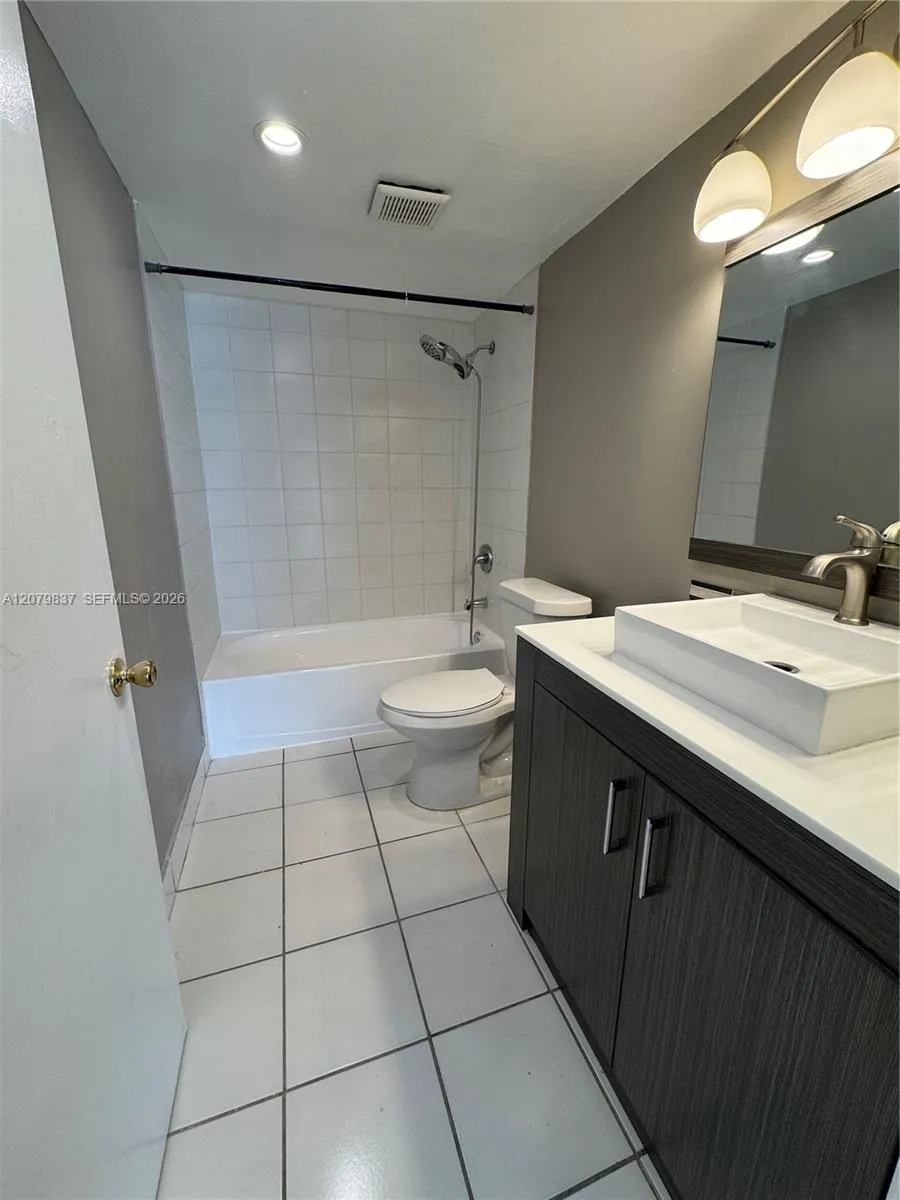 18224 Mediterranean Blvd #2-17 Miami, FL 33015