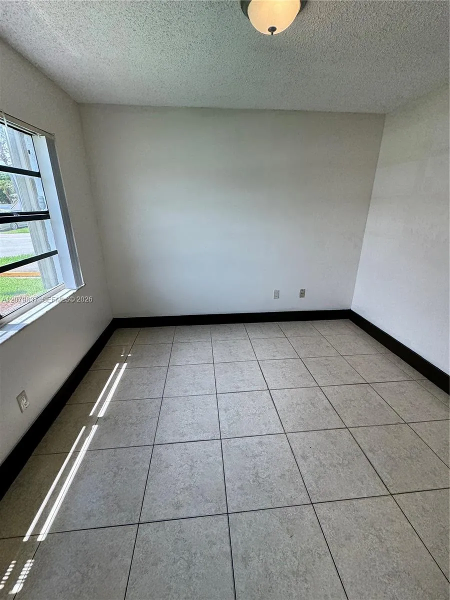 18224 Mediterranean Blvd #2-17 Miami, FL 33015